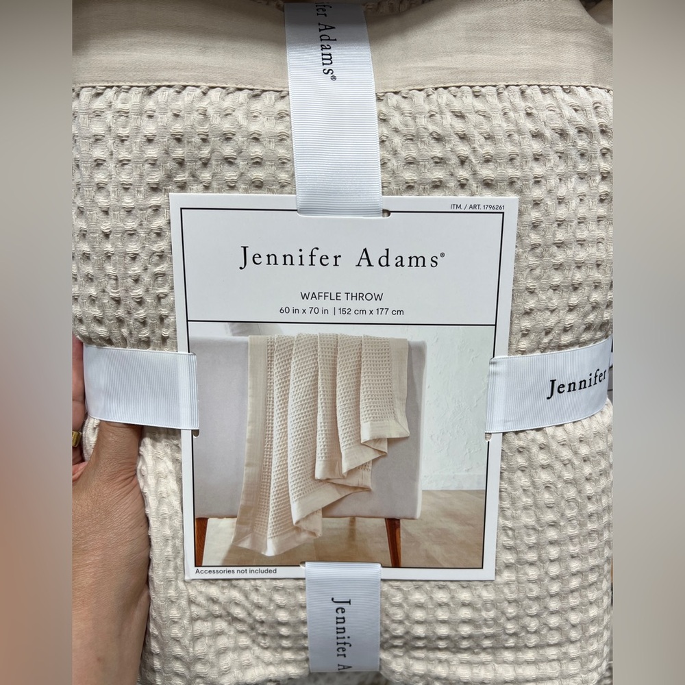 Cream Waffle Throw, brand : Jennifer Adams